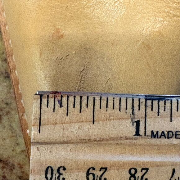 Stuart Weitzman  6M Leather  Gold W/Turquoise Medallion NWT  Spot On Toe - Picture 4 of 16